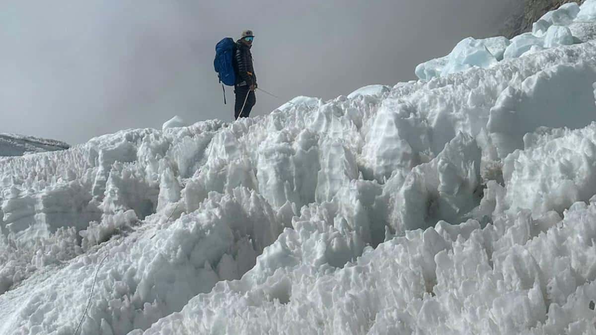 Avalancha en el Himlung: al menos 10 alpinistas nepalíes siguen desaparecidos