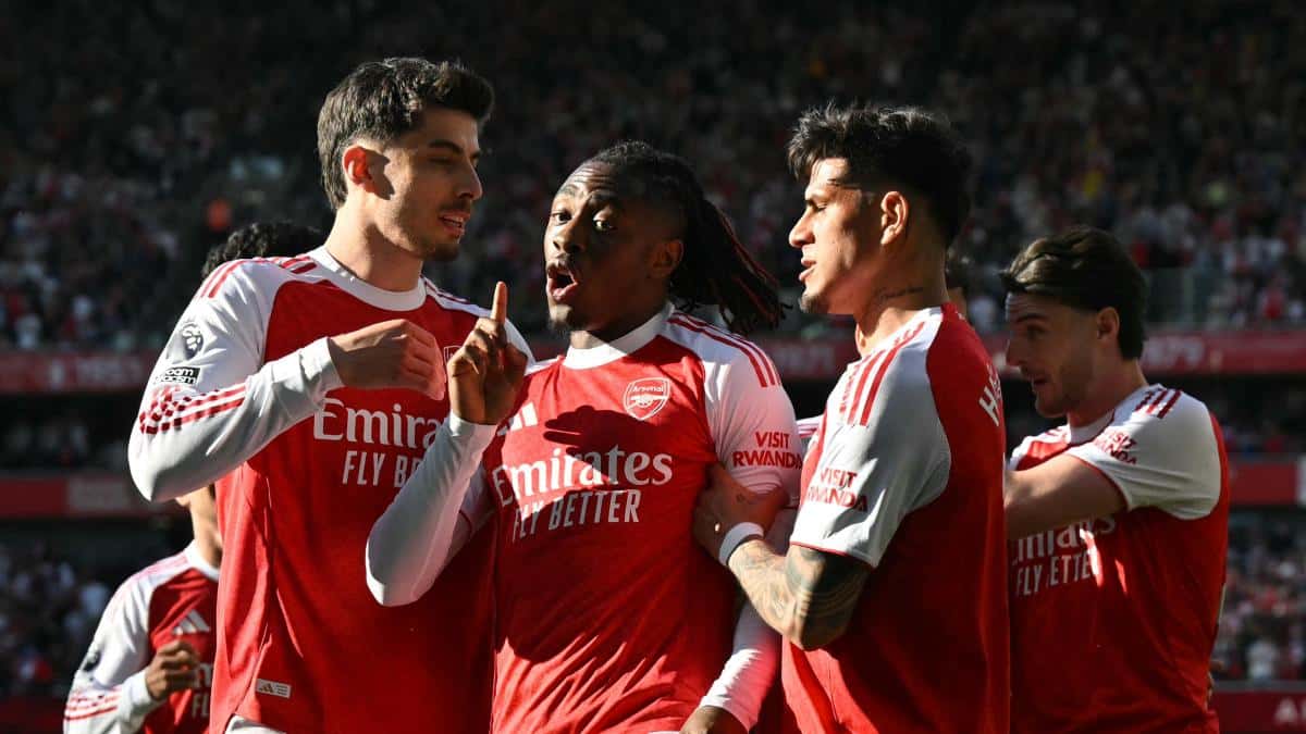Arsenal con Piero Hincapié vence al Newcastle y vuelve al liderato de la Premier League