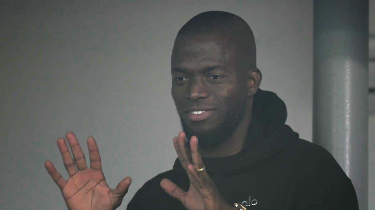 Enner Valencia presenció en el Tomás Adolfo Ducó el 1-1 de Boca Juniors ante Vélez Sarsfield