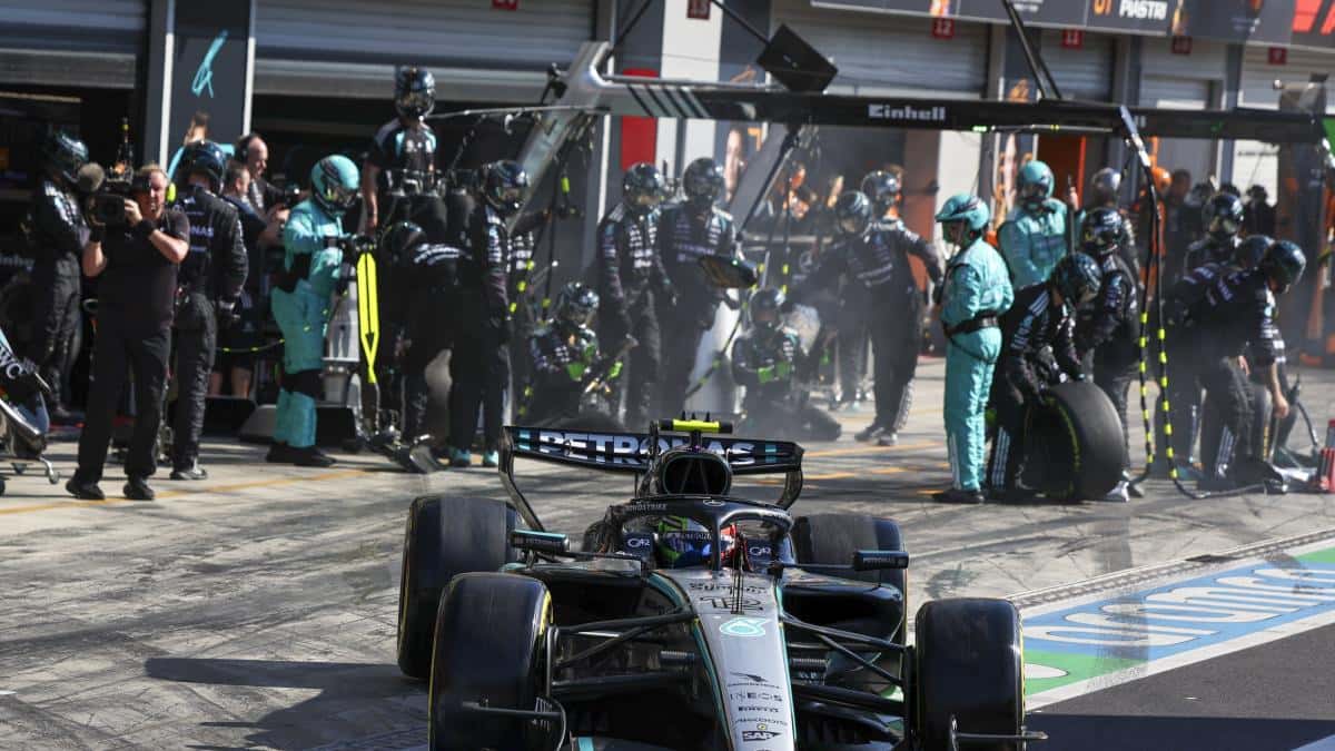 Kimi Antonelli logra la victoria en Monza tras remontar desde el puesto 19 y rompe una espera de 60 años para Italia