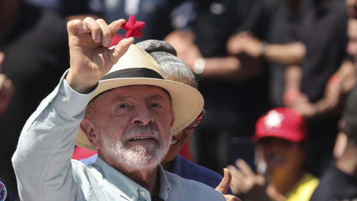 Lula sanciona en Brasil una ley para profesionalizar el fútbol femenino y promover la igualdad