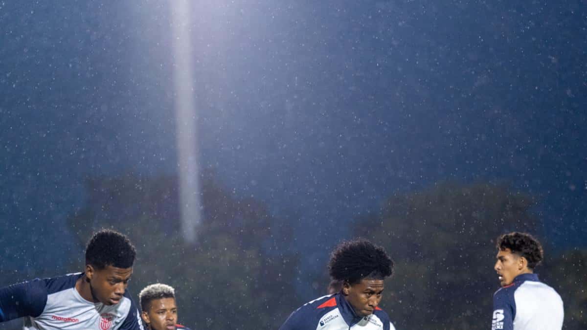 Ecuador busca romper una racha histórica y medirse con Japón en la Copa Kirin