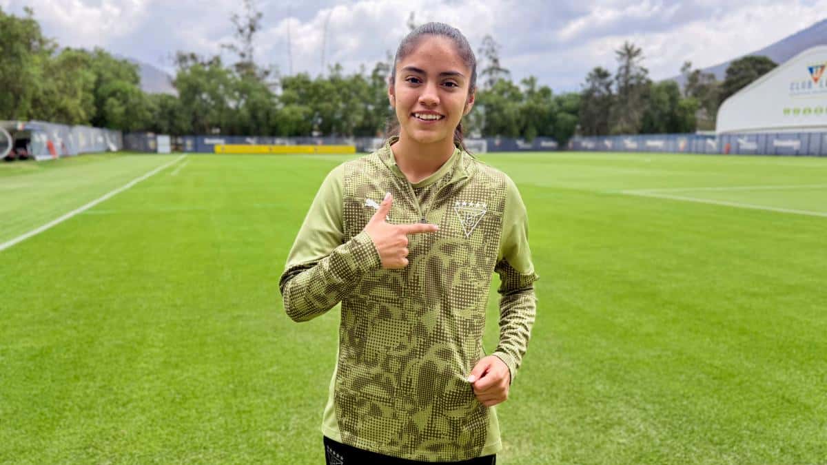 Rosa Flores vive un año destacado con Liga de Quito y dedica su mejor temporada a su papá