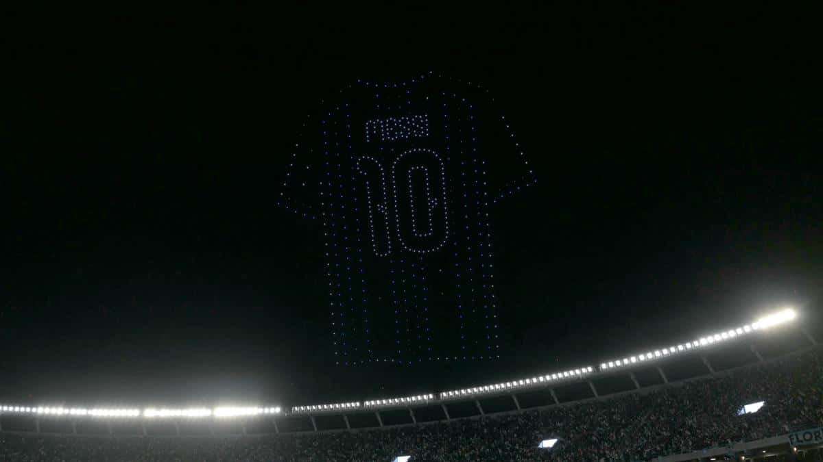 El adiós de Lionel Messi con la selección argentina se tiñó de polémica por el show de drones