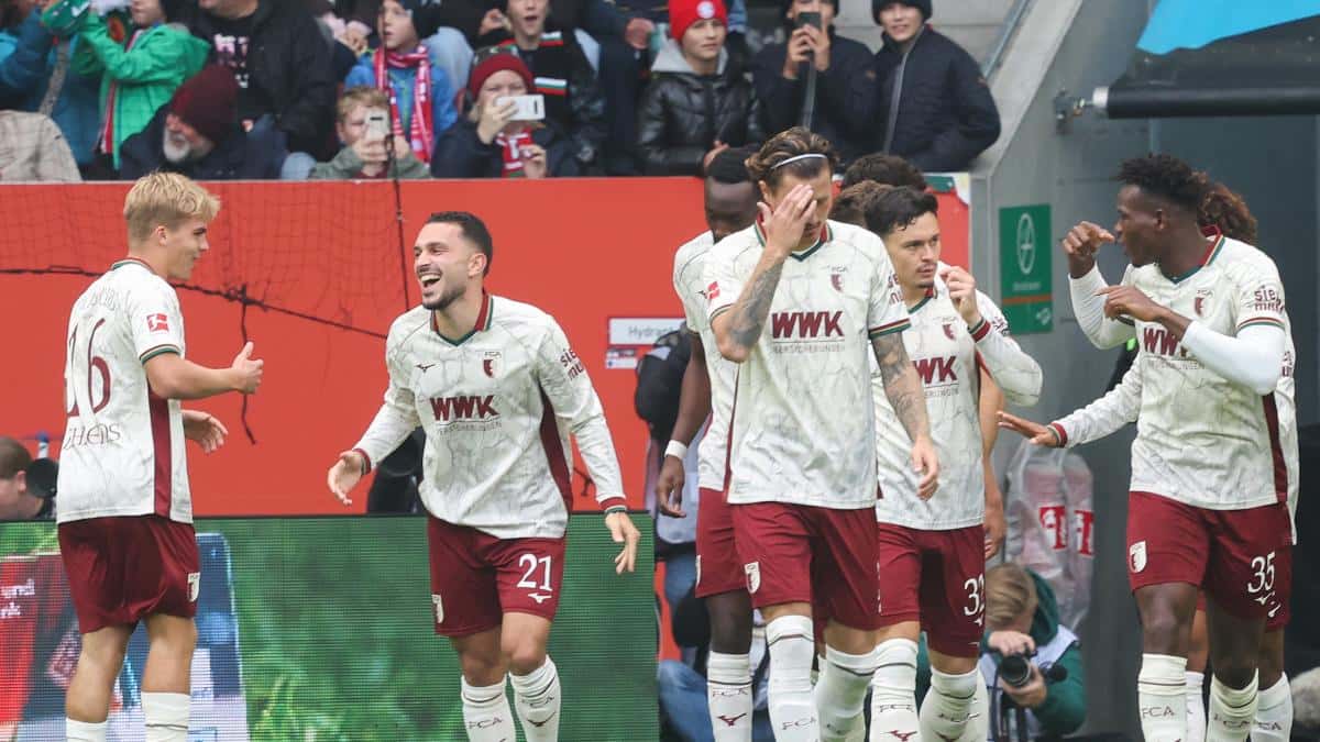 Robin Fellhauer marca a los ocho segundos y el Bayern Múnich empata 2-2 con Augsburgo