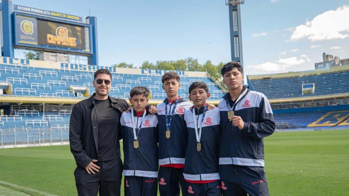 Riobamba enviará a 15 futbolistas a Argentina con becas de hasta el 100 %
