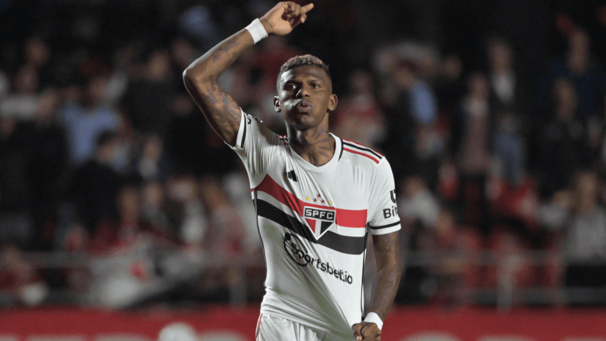 Robert Arboleda: multado tras su regreso al Sao Paulo y apartado del primer plantel
