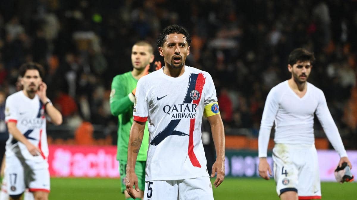 LFP multó al París Saint-Germain con USD 174.000 por el estado del césped en el Parque de los Príncipes