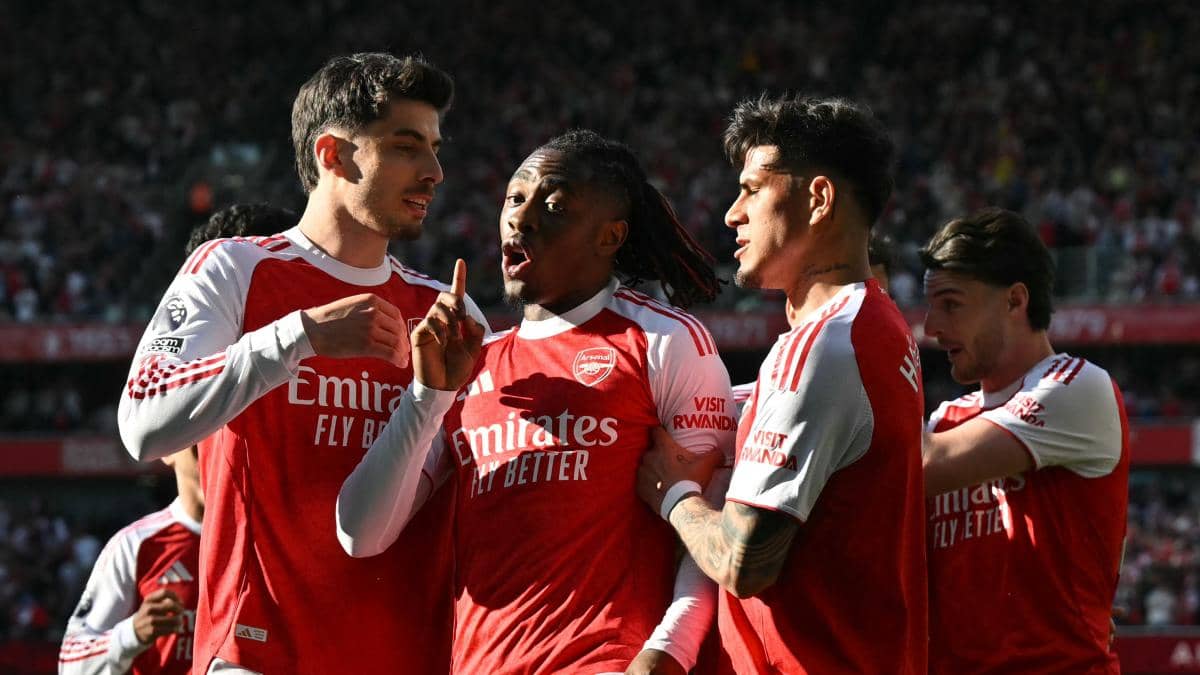 Arsenal con Piero Hincapié vence al Newcastle y vuelve al liderato de la Premier League