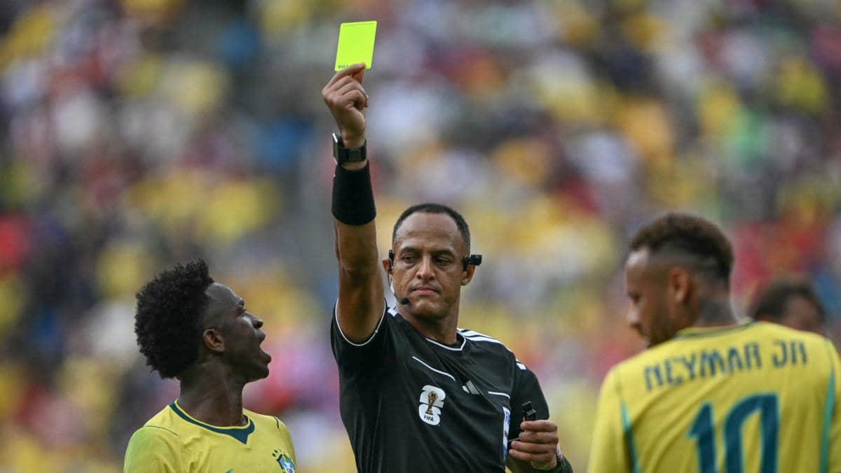 Ismail Elfath dirigirá la semifinal Inglaterra-Argentina del Mundial 2026