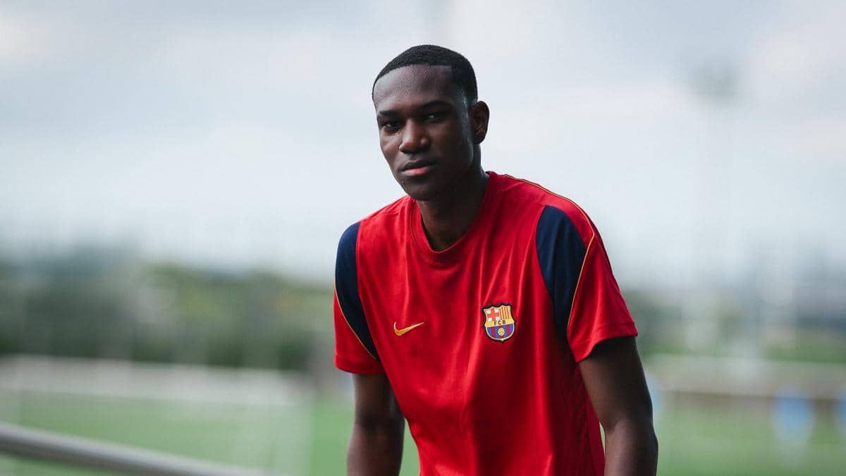 Josué Caicedo arrancó su etapa con el FC Barcelona B en la Ciutat Esportiva Joan Gamper