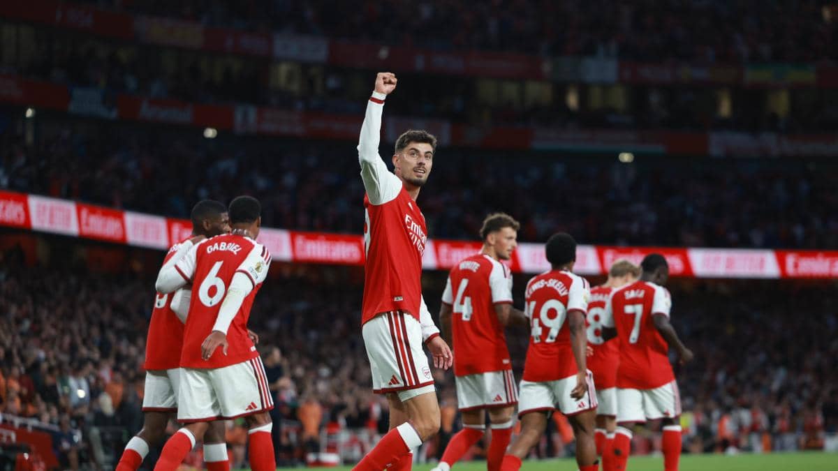Arsenal de Piero Hincapié debuta con goleada 3-0 al Coventry en la Premier League 2026-2027