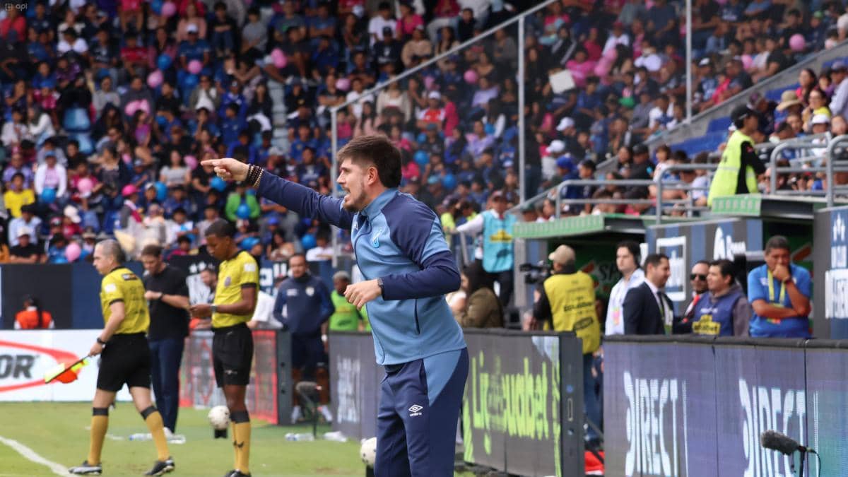 Diego Martínez destaca el carácter de Universidad Católica tras el 2-2 ante Independiente del Valle