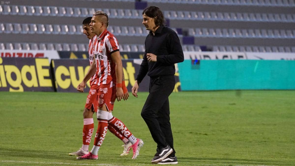 Ismael Blanco: “Era solo un trámite” la homologación de su título como DT
