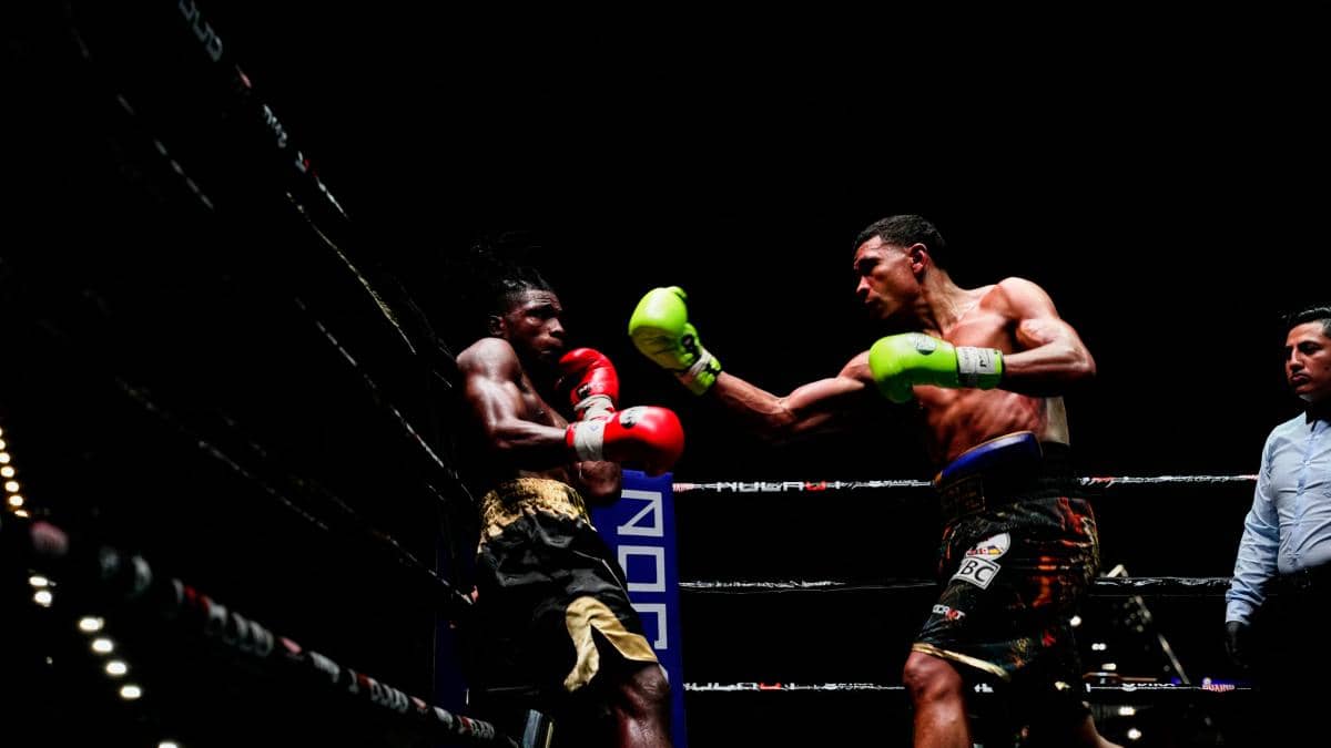 Abel Mina y Erick Bone conquistan dos nuevos títulos internacionales en Manta con Dika Boxing Lab