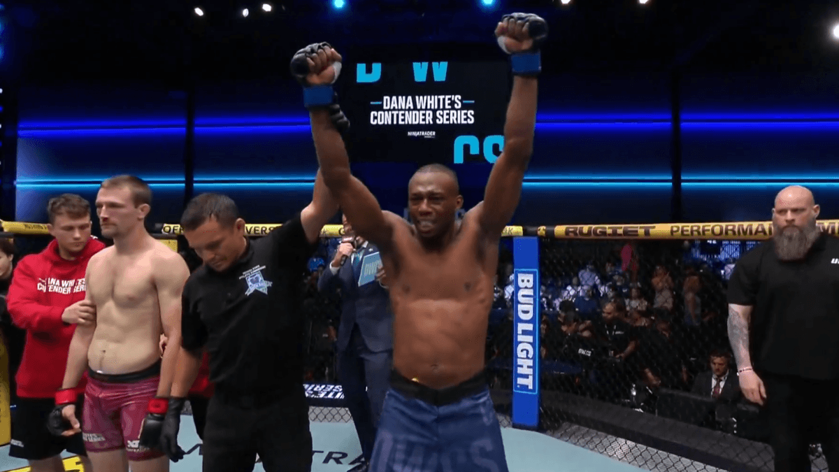 Mayton Perea firma con la UFC tras noquear a Zevan Hunt en el Dana White’s Contender Series