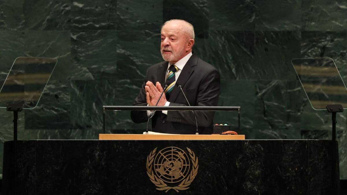 Lula da Silva ordena la prohibición de las casas de apuestas deportivas en Brasil, patrocinadoras del fútbol