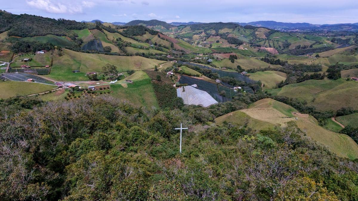 Chapecoense vuelve al Cerro Gordo a diez años del accidente aéreo