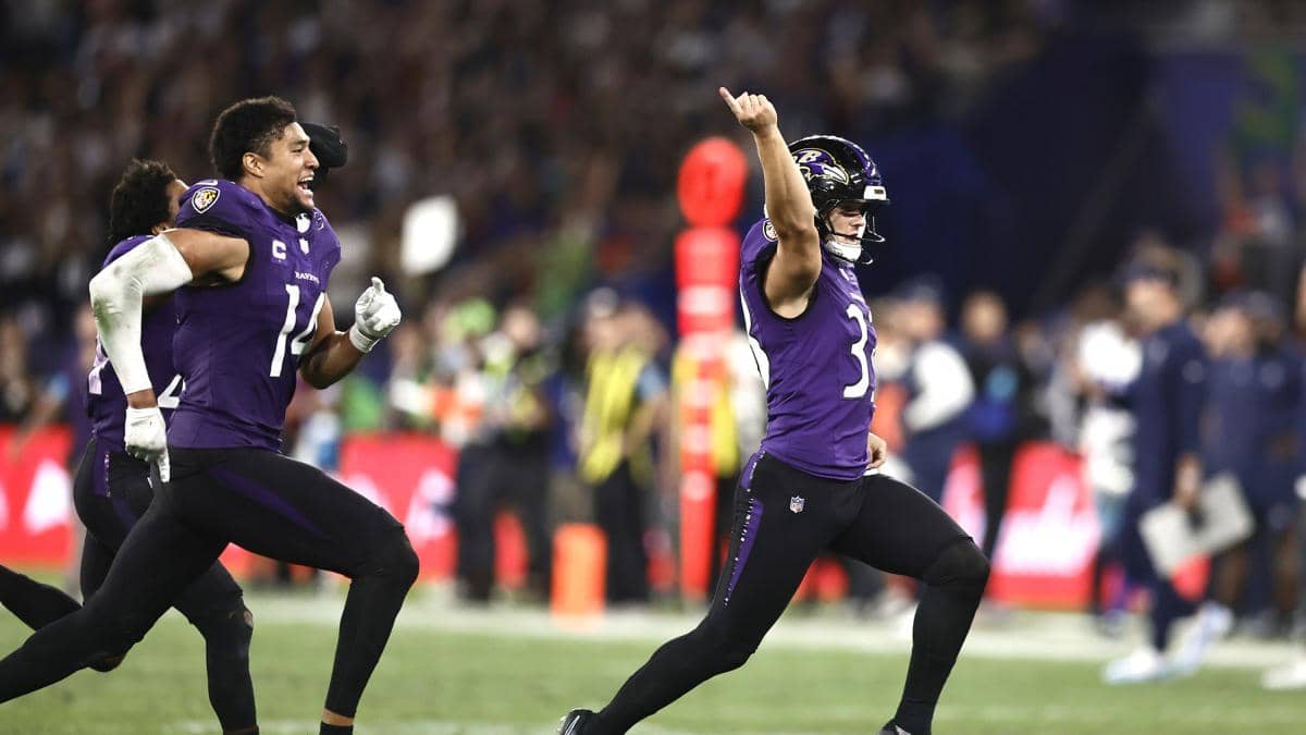 Baltimore Ravens se impone 31-34 a Dallas Cowboys en Maracaná con gol de campo de último segundo