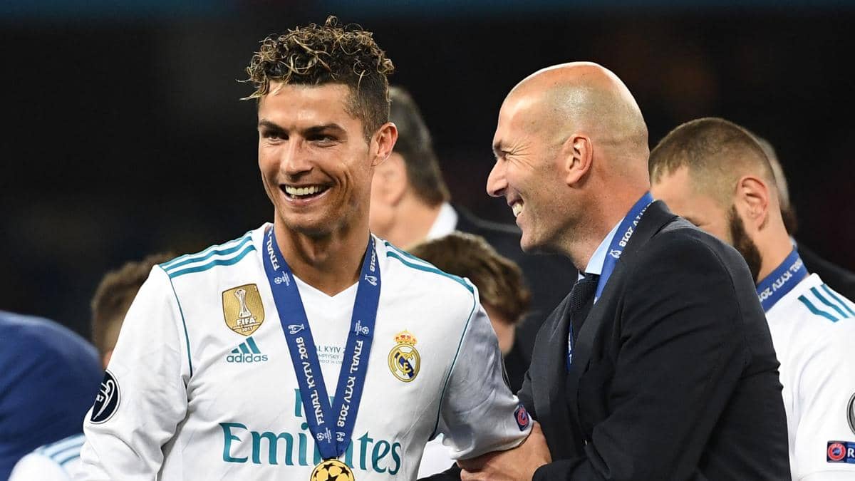 Zinedine Zidane: “Me quito el sombrero ante la carrera de Cristiano Ronaldo”