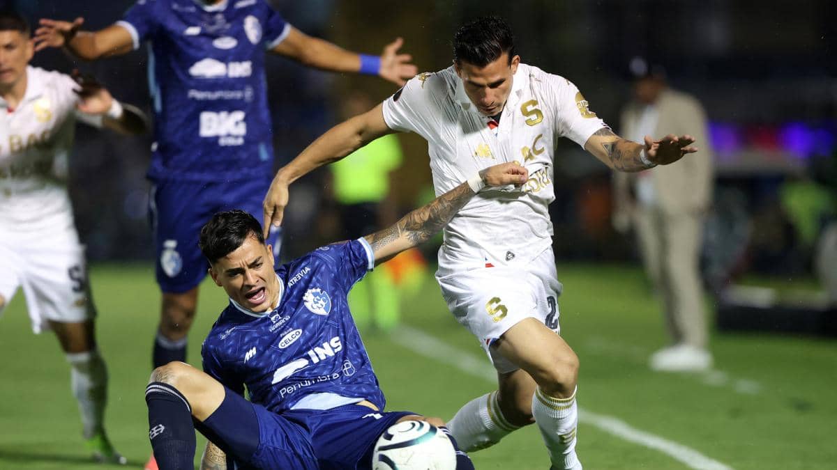 Carlos Barahona, internacional de Costa Rica, es detenido por presunta extorsión