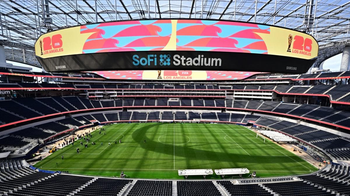 Trabajadores del estadio SoFi de Los Angeles aprueban la posibilidad de huelga en el Mundial 2026