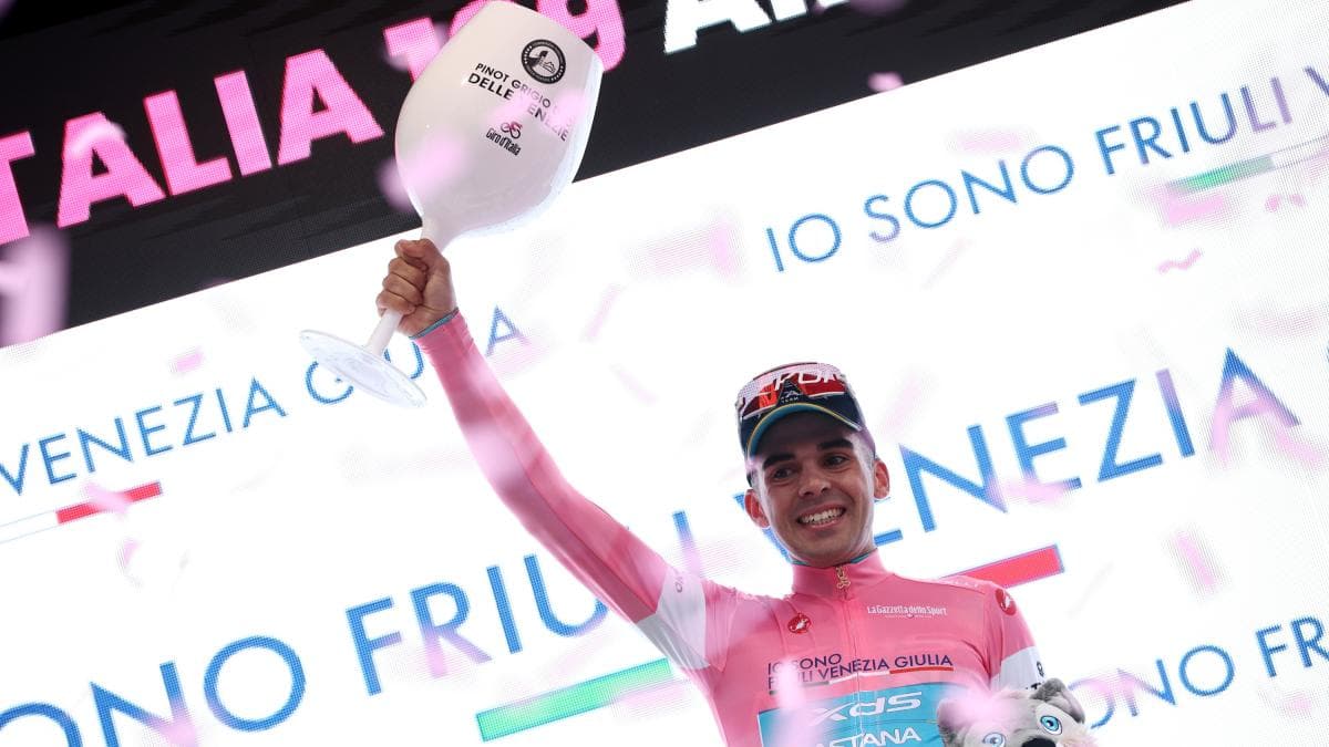 Thomas Silva escribe la historia en el Giro de Italia: gana la etapa y toma la maglia rosa