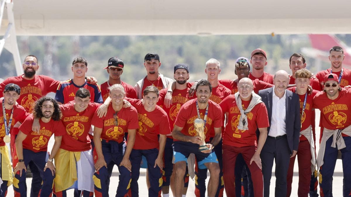 España celebra el título del Mundial 2026 con un recorrido por Madrid