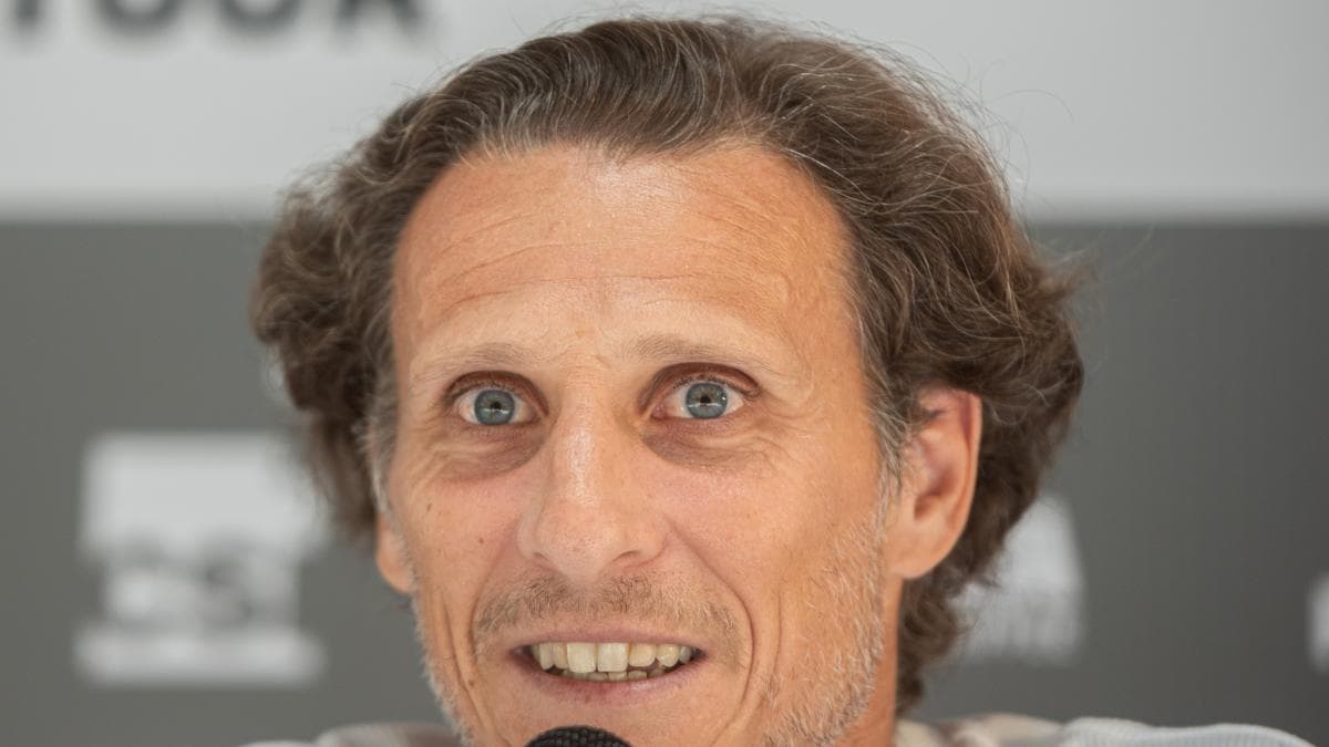 Diego Forlán será el nuevo entrenador de Uruguay tras la salida de Marcelo Bielsa