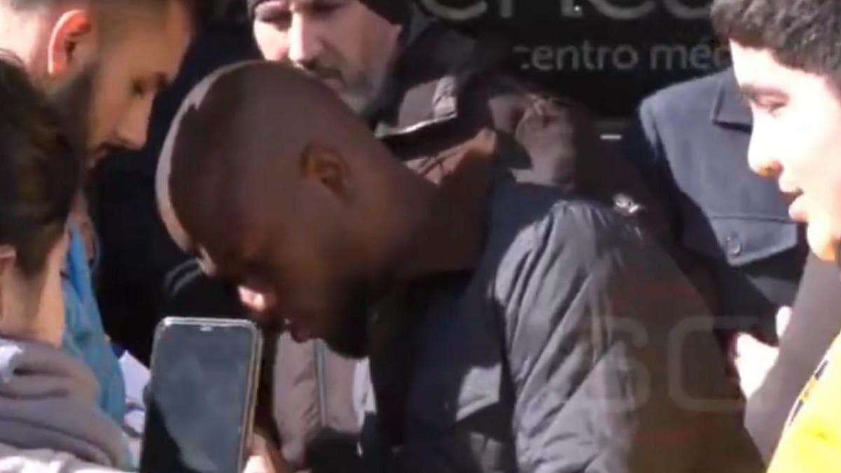 Hinchas de Boca Juniors buscan que Enner Valencia les firme el brazo para tatuarse su rúbrica