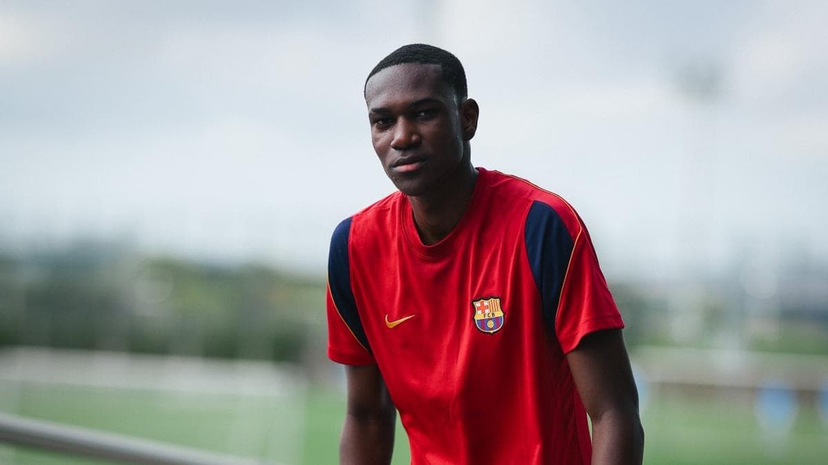 Josué Caicedo arrancó su etapa con el FC Barcelona B en la Ciutat Esportiva Joan Gamper