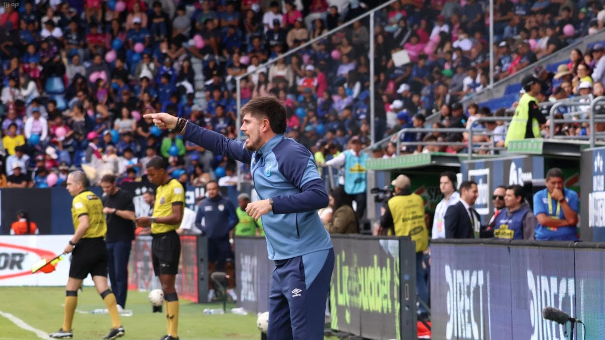 Diego Martínez destaca el carácter de Universidad Católica tras el 2-2 ante Independiente del Valle