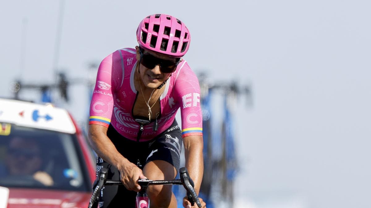 Carapaz atacó en la Etapa 14 de la Vuelta a España, pero Enric Más amplió su ventaja y Brenner ganó