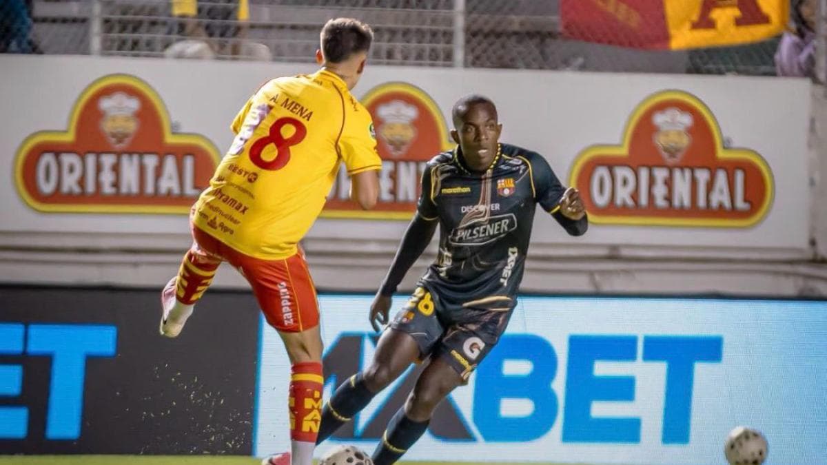 Jhonny Quiñónez anotó el penal y Barcelona SC rescató un empate 1-1 ante Aucas