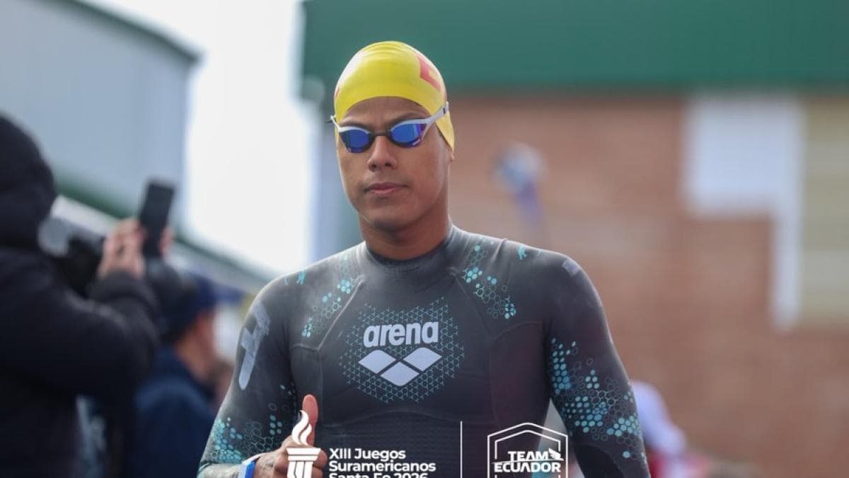 David Farinango gana la medalla de plata en los 10 KM de Aguas Abiertas de los Juegos Sudamericanos en Santa Fe