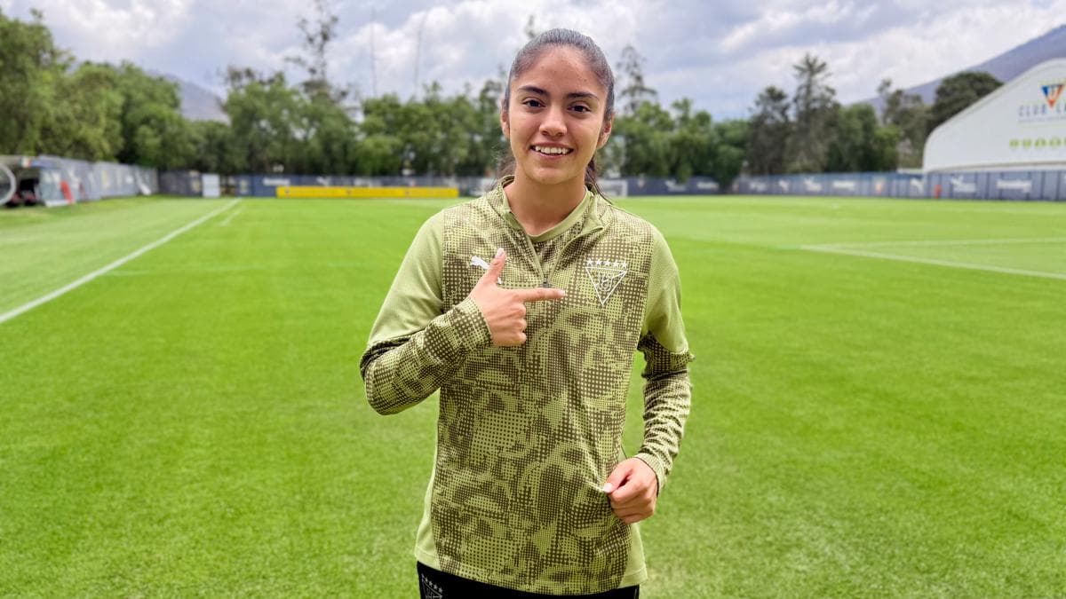 Rosa Flores vive un año destacado con Liga de Quito y dedica su mejor temporada a su papá